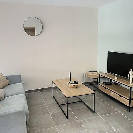 Ferienwohnung Le Jeanne Compiègne Exterior foto